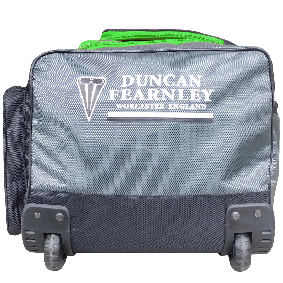 Cricket Bag  Duncan Fearnley Magnum Wheelie Bag