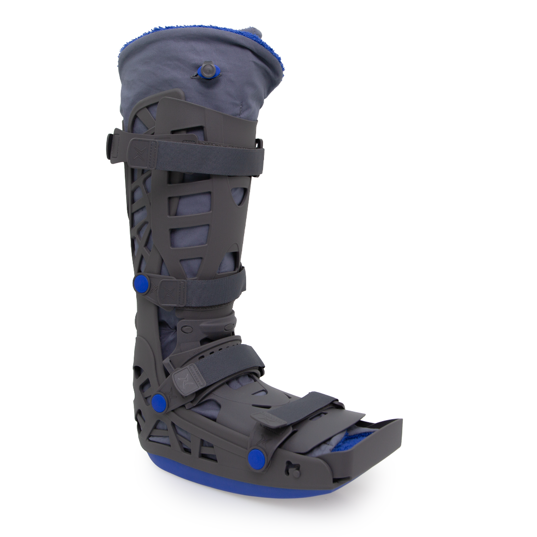 XBVACT Victor X Vacuum Victor Moonboot Tall Main