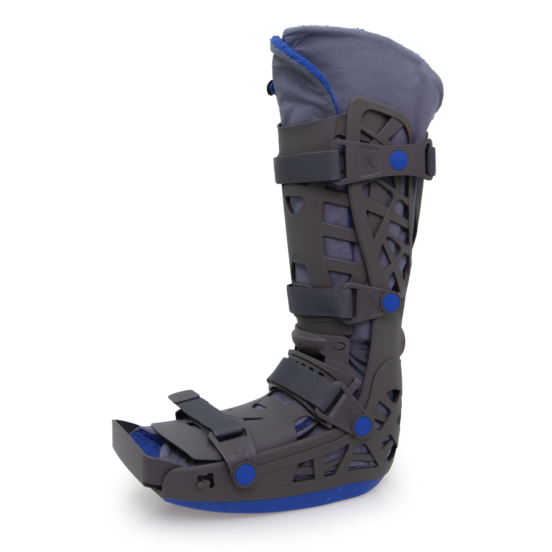 XBVACT Victor X Vacuum Victor Moonboot Tall Main